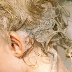 Shampoing doux aux fleurs de Tilleul pour adultes et enfants
